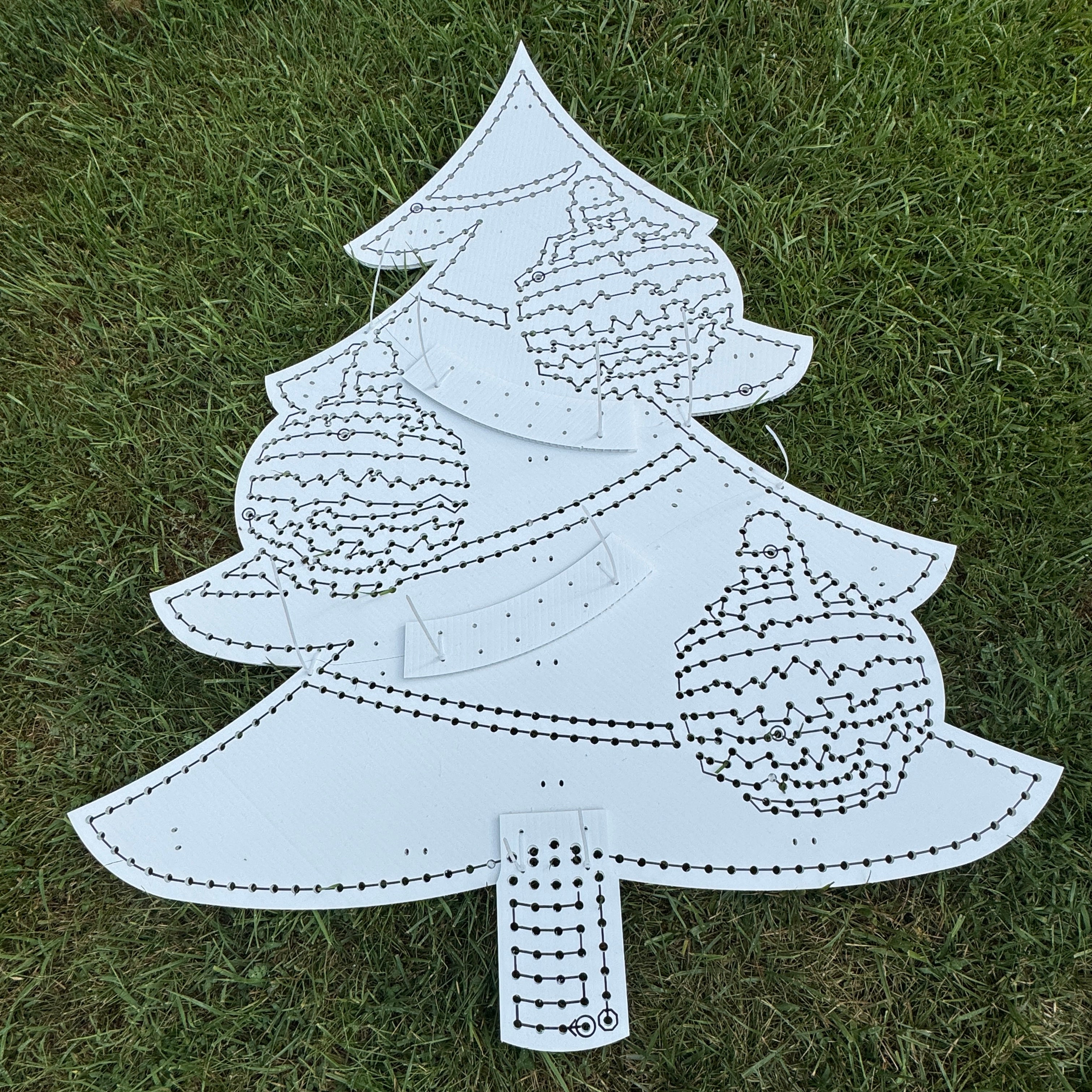 Bauble Tree by Pro Pixeler