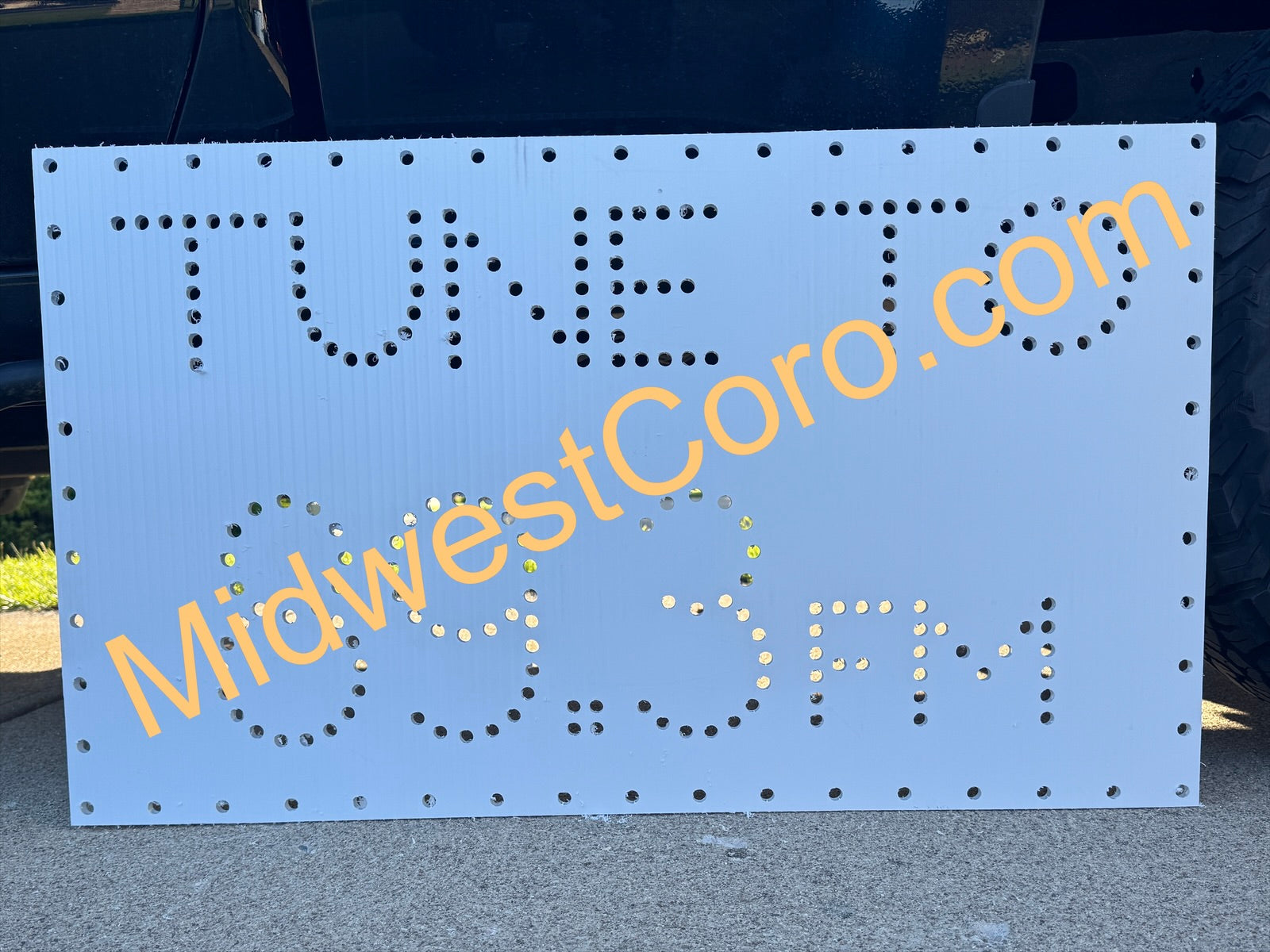 Tune To - Radio Station